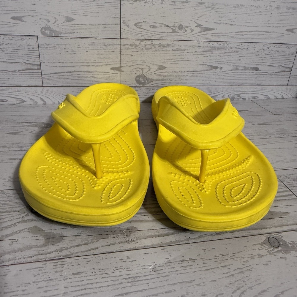 Crocs Classic II Flip Flop Lemon Yellow Unisex Sandals Size Men 7 Women 9 206119 - Picture 3 of 8